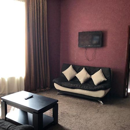 Hotel Vaki Tbilisi Esterno foto